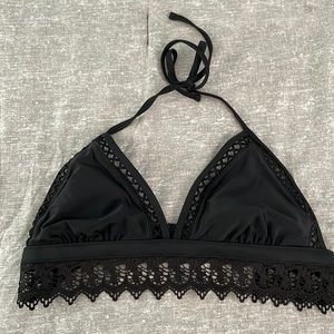 Black bikini top